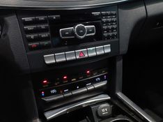 Mercedes-Benz E 250 2.0 AVANTGARDE 16V TURBO GASOLINA 4P AUTOMÁTICO 2013/2014 BETIOLO NOVOS E SEMINOVOS LAJEADO / Carros no Vale