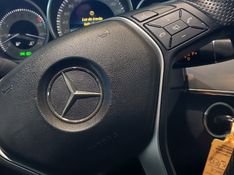 Mercedes-Benz E 250 2.0 AVANTGARDE 16V TURBO GASOLINA 4P AUTOMÁTICO 2013/2014 BETIOLO NOVOS E SEMINOVOS LAJEADO / Carros no Vale