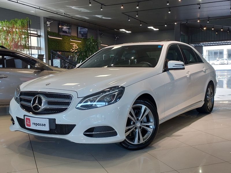 Mercedes-Benz E 250 2.0 AVANTGARDE 16V TURBO GASOLINA 4P AUTOMÁTICO 2013/2014 BETIOLO NOVOS E SEMINOVOS LAJEADO / Carros no Vale Mercedes-Benz E 250 2.0 AVANTGARDE 16V TURBO GASOLINA 4P AUTOMÁTICO 2013/2014 BETIOLO NOVOS E SEMINOVOS LAJEADO / Carros no Vale