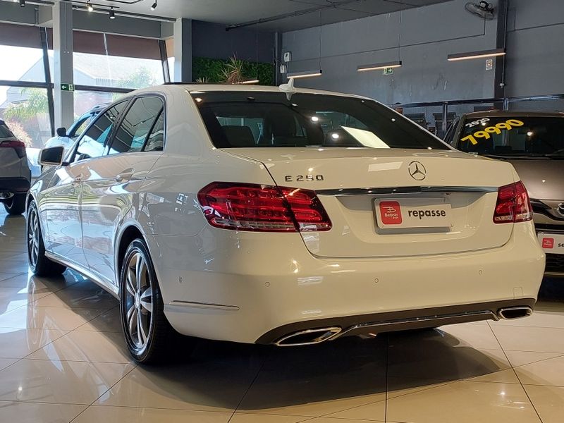 Mercedes-Benz E 250 2.0 AVANTGARDE 16V TURBO GASOLINA 4P AUTOMÁTICO 2013/2014 BETIOLO NOVOS E SEMINOVOS LAJEADO / Carros no Vale Mercedes-Benz E 250 2.0 AVANTGARDE 16V TURBO GASOLINA 4P AUTOMÁTICO 2013/2014 BETIOLO NOVOS E SEMINOVOS LAJEADO / Carros no Vale
