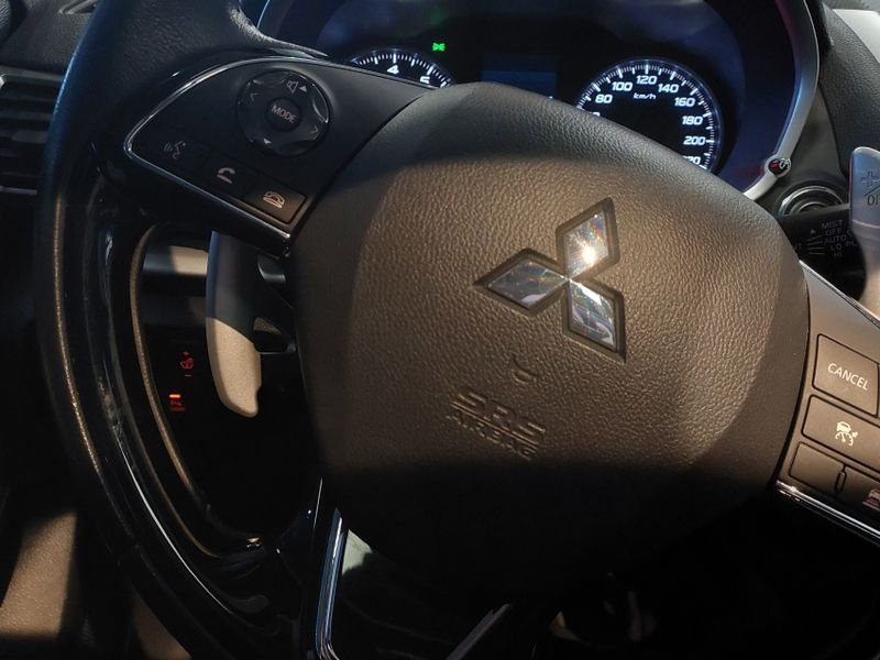 Mitsubishi ECLIPSE CROSS 1.5 MIVEC TURBO GASOLINA HPE-S CVT 2021/2022 BETIOLO NOVOS E SEMINOVOS LAJEADO / Carros no Vale Mitsubishi ECLIPSE CROSS 1.5 MIVEC TURBO GASOLINA HPE-S CVT 2021/2022 BETIOLO NOVOS E SEMINOVOS LAJEADO / Carros no Vale