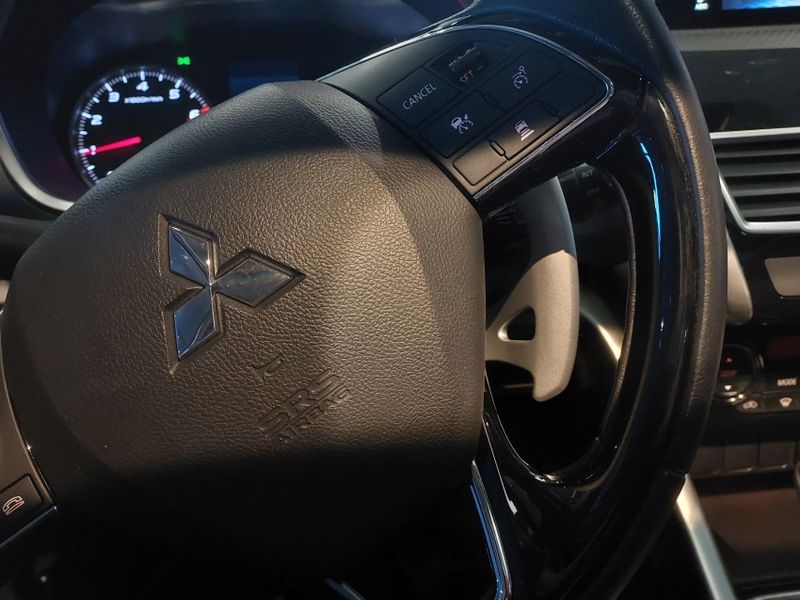 Mitsubishi ECLIPSE CROSS 1.5 MIVEC TURBO GASOLINA HPE-S CVT 2021/2022 BETIOLO NOVOS E SEMINOVOS LAJEADO / Carros no Vale Mitsubishi ECLIPSE CROSS 1.5 MIVEC TURBO GASOLINA HPE-S CVT 2021/2022 BETIOLO NOVOS E SEMINOVOS LAJEADO / Carros no Vale
