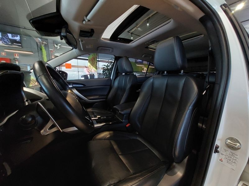 Mitsubishi ECLIPSE CROSS 1.5 MIVEC TURBO GASOLINA HPE-S CVT 2021/2022 BETIOLO NOVOS E SEMINOVOS LAJEADO / Carros no Vale Mitsubishi ECLIPSE CROSS 1.5 MIVEC TURBO GASOLINA HPE-S CVT 2021/2022 BETIOLO NOVOS E SEMINOVOS LAJEADO / Carros no Vale
