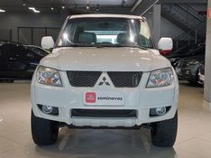 Mitsubishi PAJERO TR4 2.0 4X4 16V 140CV FLEX 4P AUTOMÁTICO 2013/2014 BETIOLO NOVOS E SEMINOVOS LAJEADO / Carros no Vale