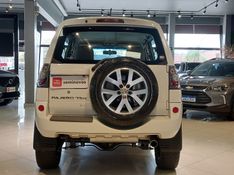 Mitsubishi PAJERO TR4 2.0 4X4 16V 140CV FLEX 4P AUTOMÁTICO 2013/2014 BETIOLO NOVOS E SEMINOVOS LAJEADO / Carros no Vale