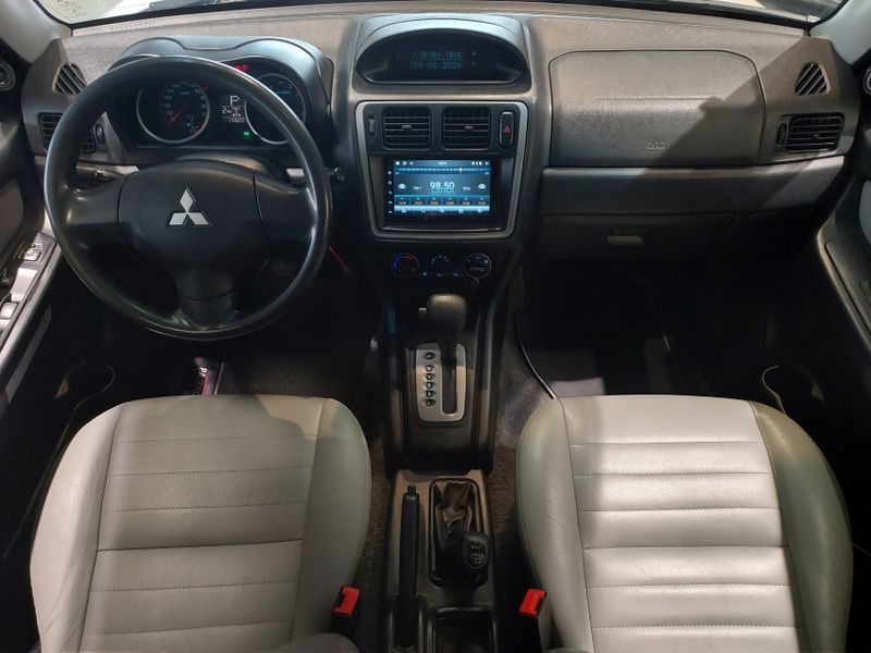 Mitsubishi PAJERO TR4 2.0 4X4 16V 140CV FLEX 4P AUTOMÁTICO 2013/2014 BETIOLO NOVOS E SEMINOVOS LAJEADO / Carros no Vale Mitsubishi PAJERO TR4 2.0 4X4 16V 140CV FLEX 4P AUTOMÁTICO 2013/2014 BETIOLO NOVOS E SEMINOVOS LAJEADO / Carros no Vale