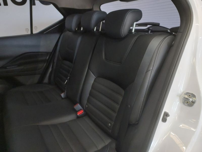 Nissan KICKS 1.6 16V FLEXSTART EXCLUSIVE XTRONIC 2021/2022 BETIOLO NOVOS E SEMINOVOS LAJEADO / Carros no Vale Nissan KICKS 1.6 16V FLEXSTART EXCLUSIVE XTRONIC 2021/2022 BETIOLO NOVOS E SEMINOVOS LAJEADO / Carros no Vale