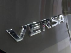 Nissan VERSA 1.0 12V FLEX 4P MANUAL 2018/2018 BETIOLO NOVOS E SEMINOVOS LAJEADO / Carros no Vale