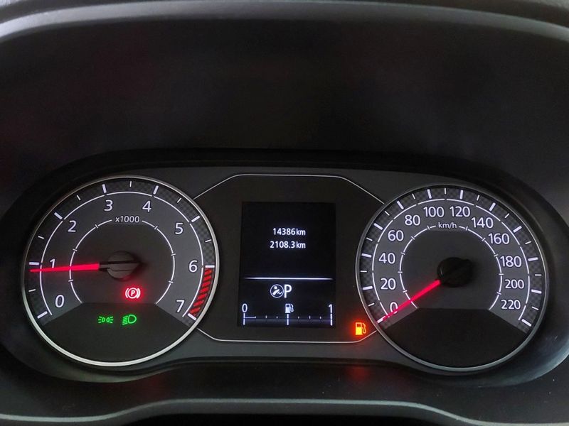 Renault DUSTER 1.3 TCE FLEX ICONIC PLUS X-TRONIC 2025/2026 BETIOLO NOVOS E SEMINOVOS LAJEADO / Carros no Vale