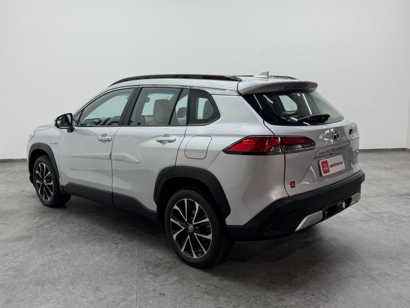 Toyota COROLLA CROSS 1.8 VVT-I HYBRID FLEX XRX CVT 2023/2024 BETIOLO NOVOS E SEMINOVOS LAJEADO / Carros no Vale Toyota COROLLA CROSS 1.8 VVT-I HYBRID FLEX XRX CVT 2023/2024 BETIOLO NOVOS E SEMINOVOS LAJEADO / Carros no Vale