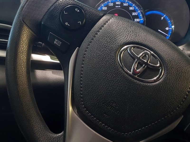Toyota YARIS 1.3 16V FLEX XL PLUS TECH MULTIDRIVE 2019/2020 BETIOLO NOVOS E SEMINOVOS LAJEADO / Carros no Vale