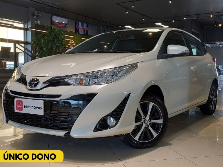 Toyota YARIS 1.5 16V FLEX XS MULTIDRIVE 2019/2019 BETIOLO NOVOS E SEMINOVOS LAJEADO / Carros no Vale Toyota YARIS 1.5 16V FLEX XS MULTIDRIVE 2019/2019 BETIOLO NOVOS E SEMINOVOS LAJEADO / Carros no Vale
