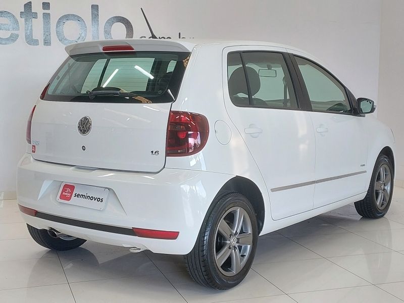Volkswagen FOX 1.6 MI PRIME 8V FLEX 4P MANUAL 2011/2012 BETIOLO NOVOS E SEMINOVOS LAJEADO / Carros no Vale