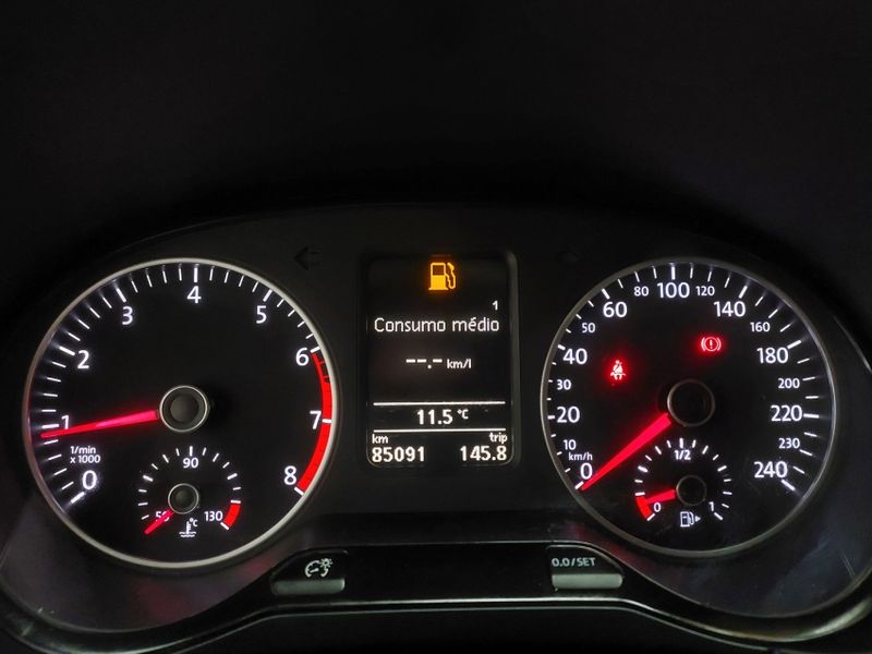 Volkswagen FOX 1.6 MSI PEPPER 16V FLEX 4P MANUAL 2017/2017 BETIOLO NOVOS E SEMINOVOS LAJEADO / Carros no Vale