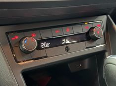 Volkswagen NIVUS 1.0 200 TSI TOTAL FLEX HIGHLINE AUTOMÁTICO 2021/2022 BETIOLO NOVOS E SEMINOVOS LAJEADO / Carros no Vale