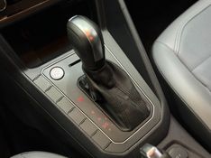 Volkswagen NIVUS 1.0 200 TSI TOTAL FLEX HIGHLINE AUTOMÁTICO 2021/2022 BETIOLO NOVOS E SEMINOVOS LAJEADO / Carros no Vale