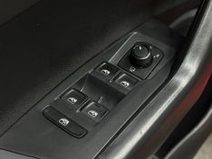 Volkswagen NIVUS 1.0 200 TSI TOTAL FLEX HIGHLINE AUTOMÁTICO 2021/2022 BETIOLO NOVOS E SEMINOVOS LAJEADO / Carros no Vale