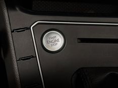 Volkswagen POLO 1.0 200 TSI HIGHLINE AUTOMÁTICO 2018/2019 BETIOLO NOVOS E SEMINOVOS LAJEADO / Carros no Vale