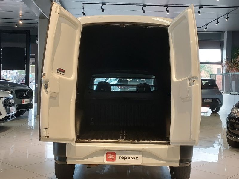 Volkswagen SAVEIRO 1.6 MSI ROBUST CS 8V FLEX 2P MANUAL 2019/2020 BETIOLO NOVOS E SEMINOVOS LAJEADO / Carros no Vale Volkswagen SAVEIRO 1.6 MSI ROBUST CS 8V FLEX 2P MANUAL 2019/2020 BETIOLO NOVOS E SEMINOVOS LAJEADO / Carros no Vale