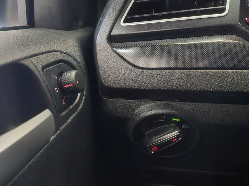 Volkswagen SAVEIRO 1.6 MSI TRENDLINE CS 16V FLEX 2P MANUAL 2022/2023 BETIOLO NOVOS E SEMINOVOS LAJEADO / Carros no Vale