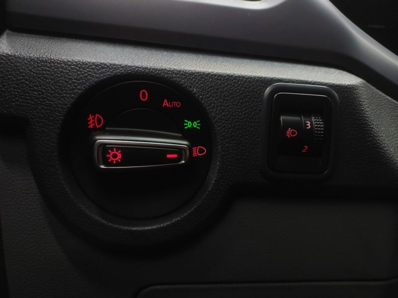 Volkswagen T-CROSS 1.0 200 TSI TOTAL FLEX COMFORTLINE AUTOMÁTICO 2024/2024 BETIOLO NOVOS E SEMINOVOS LAJEADO / Carros no Vale