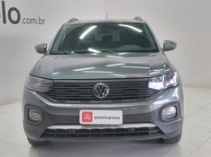 Volkswagen T-CROSS 1.0 200 TSI TOTAL FLEX COMFORTLINE AUTOMÁTICO 2024/2024 BETIOLO NOVOS E SEMINOVOS LAJEADO / Carros no Vale