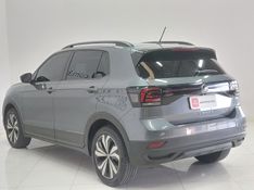 Volkswagen T-CROSS 1.0 200 TSI TOTAL FLEX COMFORTLINE AUTOMÁTICO 2024/2024 BETIOLO NOVOS E SEMINOVOS LAJEADO / Carros no Vale