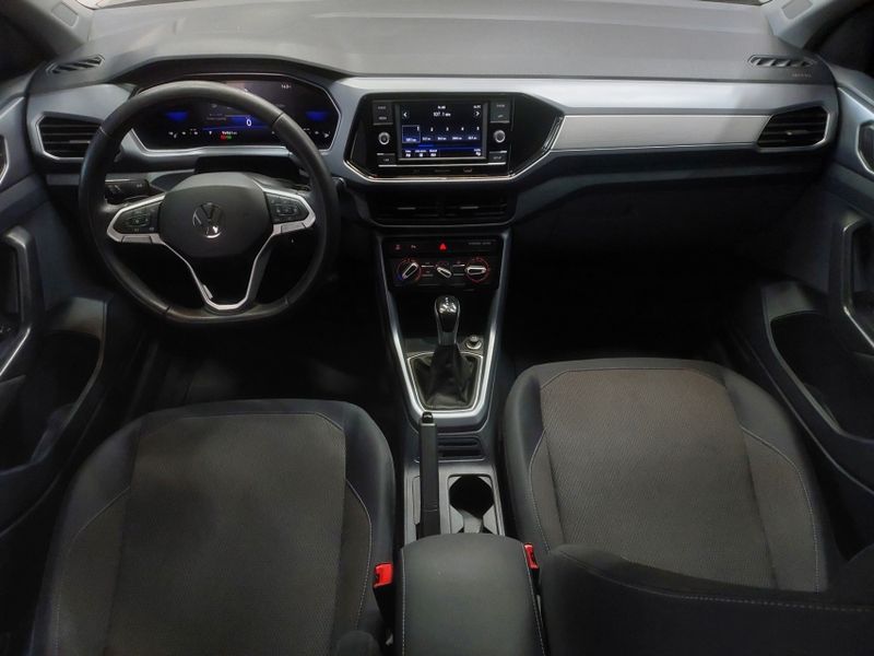 Volkswagen T-CROSS 1.0 200 TSI TOTAL FLEX COMFORTLINE AUTOMÁTICO 2024/2024 BETIOLO NOVOS E SEMINOVOS LAJEADO / Carros no Vale
