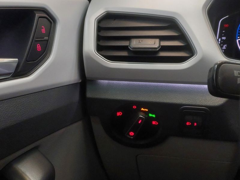 Volkswagen T-CROSS 1.4 250 TSI TOTAL FLEX HIGHLINE AUTOMÁTICO 2020/2021 BETIOLO NOVOS E SEMINOVOS LAJEADO / Carros no Vale