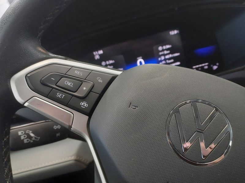 Volkswagen TAOS 1.4 250 TSI TOTAL FLEX COMFORTLINE AUTOMÁTICO 2022/2022 BETIOLO NOVOS E SEMINOVOS LAJEADO / Carros no Vale