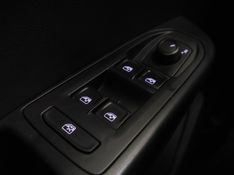 Volkswagen TAOS 1.4 250 TSI TOTAL FLEX COMFORTLINE AUTOMÁTICO 2022/2022 BETIOLO NOVOS E SEMINOVOS LAJEADO / Carros no Vale