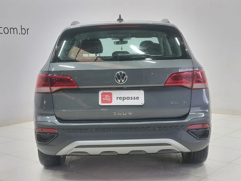 Volkswagen TAOS 1.4 250 TSI TOTAL FLEX COMFORTLINE AUTOMÁTICO 2022/2022 BETIOLO NOVOS E SEMINOVOS LAJEADO / Carros no Vale