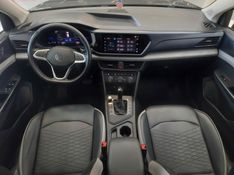 Volkswagen TAOS 1.4 250 TSI TOTAL FLEX COMFORTLINE AUTOMÁTICO 2022/2022 BETIOLO NOVOS E SEMINOVOS LAJEADO / Carros no Vale
