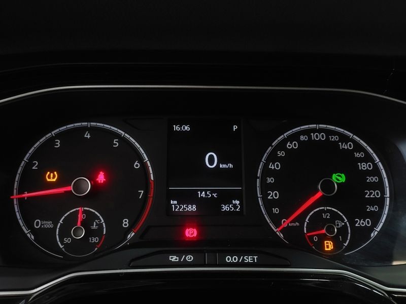 Volkswagen VIRTUS 1.0 200 TSI COMFORTLINE AUTOMÁTICO 2018/2018 BETIOLO NOVOS E SEMINOVOS LAJEADO / Carros no Vale