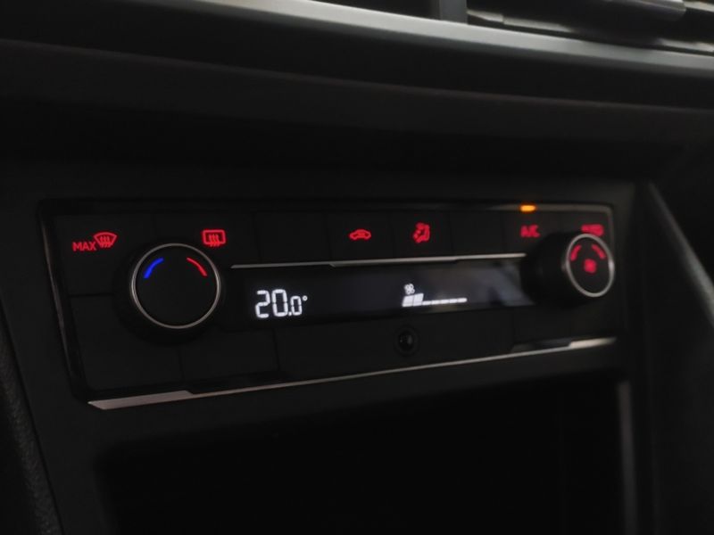 Volkswagen VIRTUS 1.0 200 TSI COMFORTLINE AUTOMÁTICO 2018/2018 BETIOLO NOVOS E SEMINOVOS LAJEADO / Carros no Vale