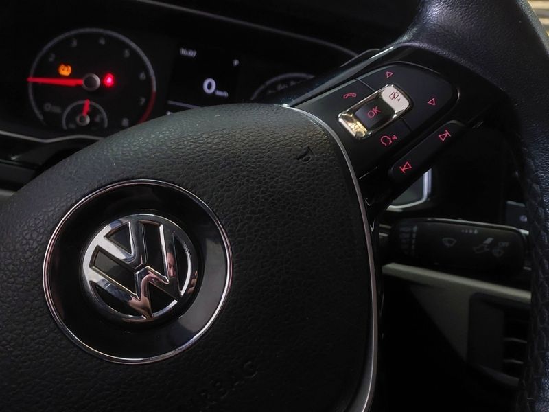 Volkswagen VIRTUS 1.0 200 TSI COMFORTLINE AUTOMÁTICO 2018/2018 BETIOLO NOVOS E SEMINOVOS LAJEADO / Carros no Vale
