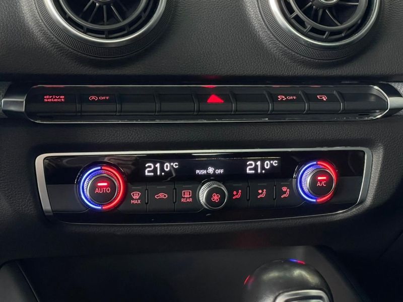Audi A3 2.0 TFSI SEDAN AMBITION 16V GASOLINA 4P S-TRONIC 2016/2016 CASTELLAN E TOMAZONI MOTORS CAXIAS DO SUL / Carros no Vale Audi A3 2.0 TFSI SEDAN AMBITION 16V GASOLINA 4P S-TRONIC 2016/2016 CASTELLAN E TOMAZONI MOTORS CAXIAS DO SUL / Carros no Vale