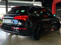 Audi Q5 2.0 TFSI GASOLINA BLACK S TRONIC 2018/2019 CASTELLAN E TOMAZONI MOTORS CAXIAS DO SUL / Carros no Vale