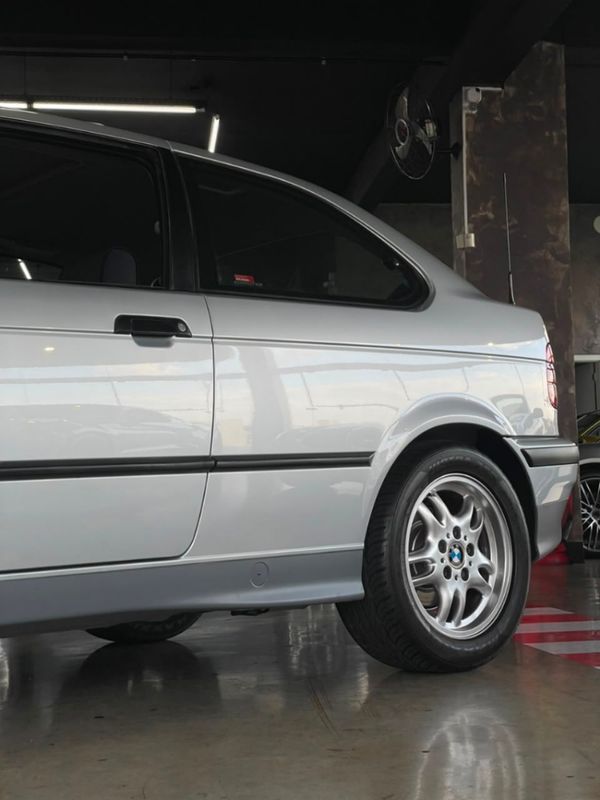 BMW 318i 1.8 COMPACT 16V GASOLINA 2P MANUAL 1995/1995 CASTELLAN E TOMAZONI MOTORS CAXIAS DO SUL / Carros no Vale