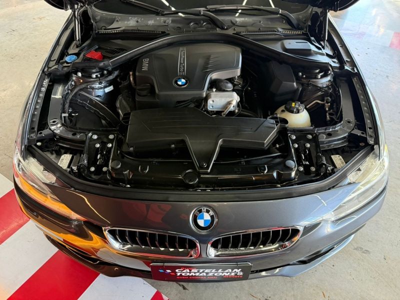 BMW 320i 2.0 SPORT 16V TURBO ACTIVE FLEX 4P AUTOMÁTICO 2017/2017 CASTELLAN E TOMAZONI MOTORS CAXIAS DO SUL / Carros no Vale BMW 320i 2.0 SPORT 16V TURBO ACTIVE FLEX 4P AUTOMÁTICO 2017/2017 CASTELLAN E TOMAZONI MOTORS CAXIAS DO SUL / Carros no Vale