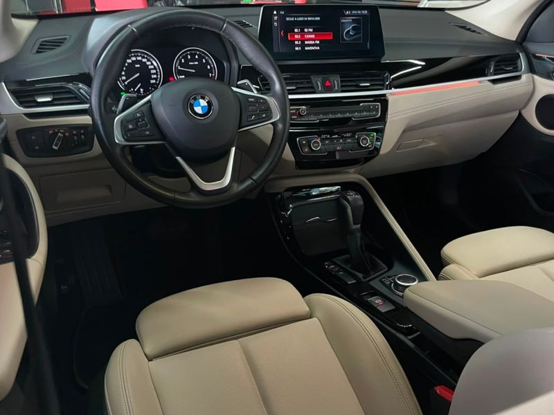 BMW X1 2.0 16V TURBO ACTIVEFLEX SDRIVE20I 4P AUTOMÁTICO 2020/2021 CASTELLAN E TOMAZONI MOTORS CAXIAS DO SUL / Carros no Vale BMW X1 2.0 16V TURBO ACTIVEFLEX SDRIVE20I 4P AUTOMÁTICO 2020/2021 CASTELLAN E TOMAZONI MOTORS CAXIAS DO SUL / Carros no Vale