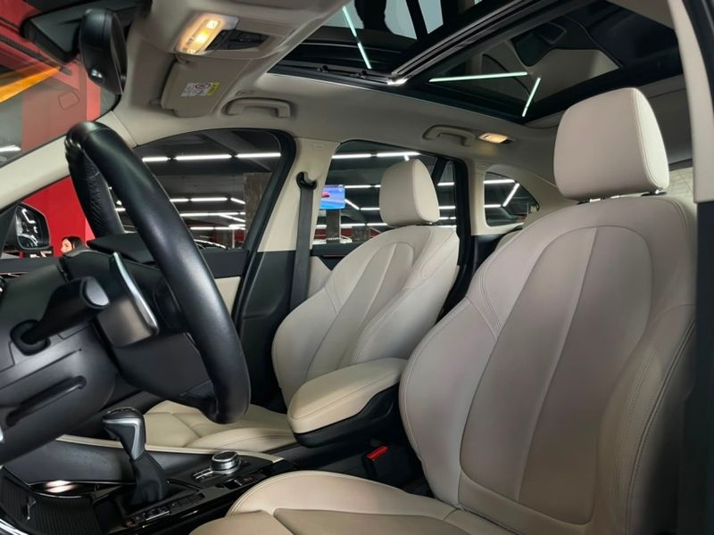 BMW X1 2.0 16V TURBO ACTIVEFLEX SDRIVE20I 4P AUTOMÁTICO 2020/2021 CASTELLAN E TOMAZONI MOTORS CAXIAS DO SUL / Carros no Vale BMW X1 2.0 16V TURBO ACTIVEFLEX SDRIVE20I 4P AUTOMÁTICO 2020/2021 CASTELLAN E TOMAZONI MOTORS CAXIAS DO SUL / Carros no Vale