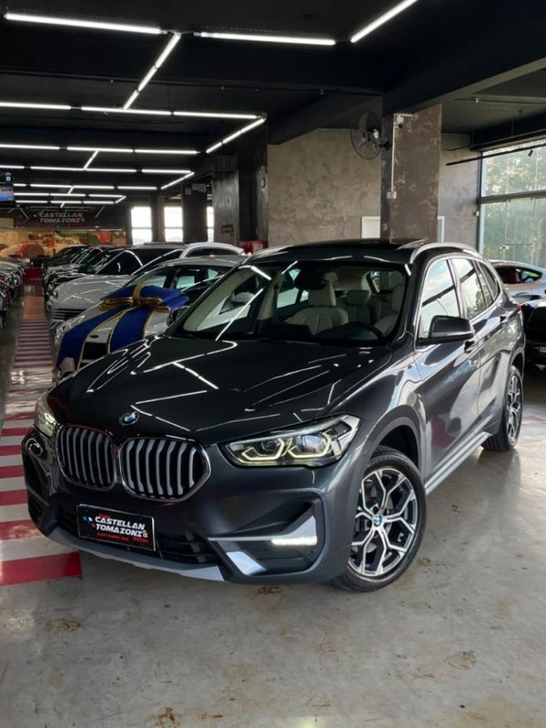 BMW X1 2.0 16V TURBO ACTIVEFLEX SDRIVE20I 4P AUTOMÁTICO 2020/2021 CASTELLAN E TOMAZONI MOTORS CAXIAS DO SUL / Carros no Vale BMW X1 2.0 16V TURBO ACTIVEFLEX SDRIVE20I 4P AUTOMÁTICO 2020/2021 CASTELLAN E TOMAZONI MOTORS CAXIAS DO SUL / Carros no Vale