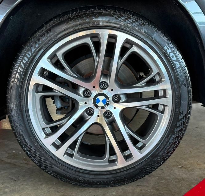 BMW X4 3.0 M SPORT 35I 4X4 24V TURBO GASOLINA 4P AUTOMÁTICO 2017/2017 CASTELLAN E TOMAZONI MOTORS CAXIAS DO SUL / Carros no Vale BMW X4 3.0 M SPORT 35I 4X4 24V TURBO GASOLINA 4P AUTOMÁTICO 2017/2017 CASTELLAN E TOMAZONI MOTORS CAXIAS DO SUL / Carros no Vale