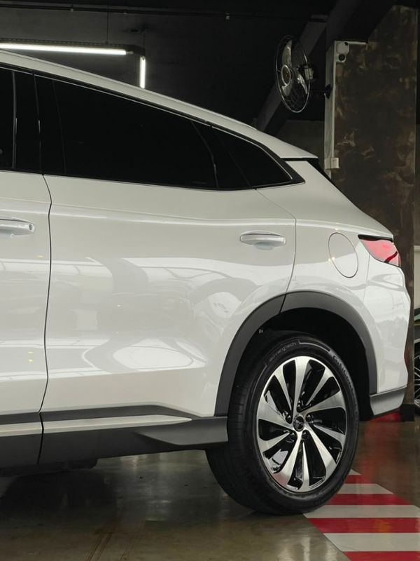 BYD SONG PLUS PREMIUM 1.5 DM-I TURBO HÍBRIDO AWD AUTOMÁTICO 2025/2026 CASTELLAN E TOMAZONI MOTORS CAXIAS DO SUL / Carros no Vale