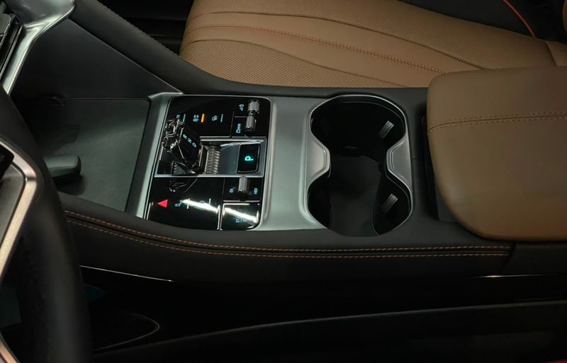 BYD SONG PLUS PREMIUM 1.5 DM-I TURBO HÍBRIDO AWD AUTOMÁTICO 2025/2026 CASTELLAN E TOMAZONI MOTORS CAXIAS DO SUL / Carros no Vale