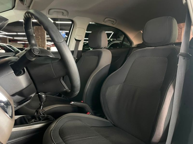 Chevrolet PRISMA 1.4 MPFI LT 8V FLEX 4P MANUAL 2012/2013 CASTELLAN E TOMAZONI MOTORS CAXIAS DO SUL / Carros no Vale Chevrolet PRISMA 1.4 MPFI LT 8V FLEX 4P MANUAL 2012/2013 CASTELLAN E TOMAZONI MOTORS CAXIAS DO SUL / Carros no Vale