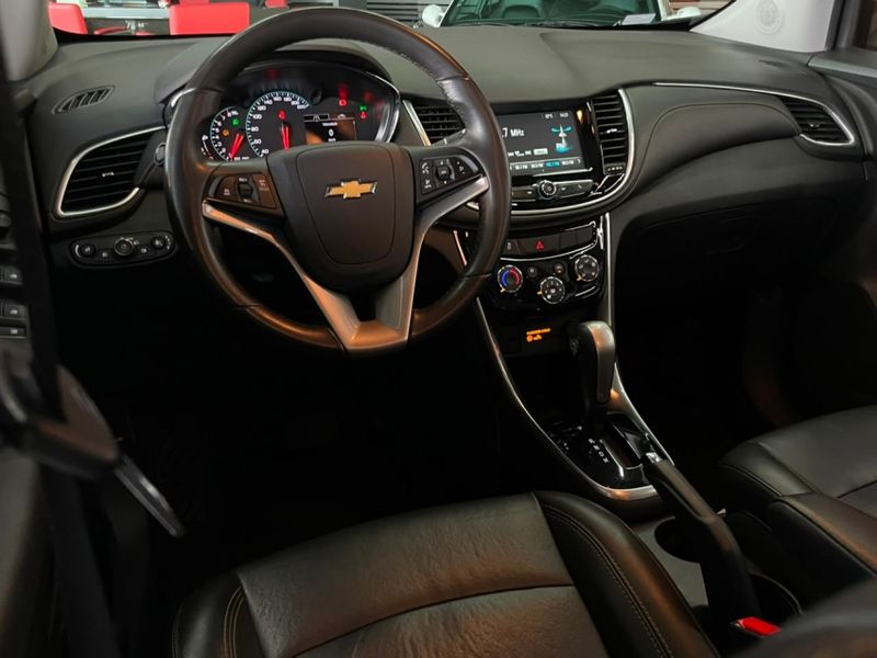 Chevrolet TRACKER 1.4 16V TURBO FLEX PREMIER AUTOMÁTICO 2018/2018 CASTELLAN E TOMAZONI MOTORS CAXIAS DO SUL / Carros no Vale