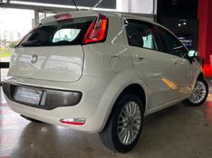 Fiat PUNTO 1.6 ESSENCE 16V FLEX 4P MANUAL 2014/2014 CASTELLAN E TOMAZONI MOTORS CAXIAS DO SUL / Carros no Vale