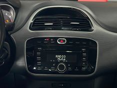 Fiat PUNTO 1.6 ESSENCE 16V FLEX 4P MANUAL 2014/2014 CASTELLAN E TOMAZONI MOTORS CAXIAS DO SUL / Carros no Vale